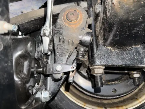 Air brake slack adjuster